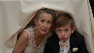 Photo of A Family Wedding Took an Unexpected Turn After a Note Was Found Under the Table