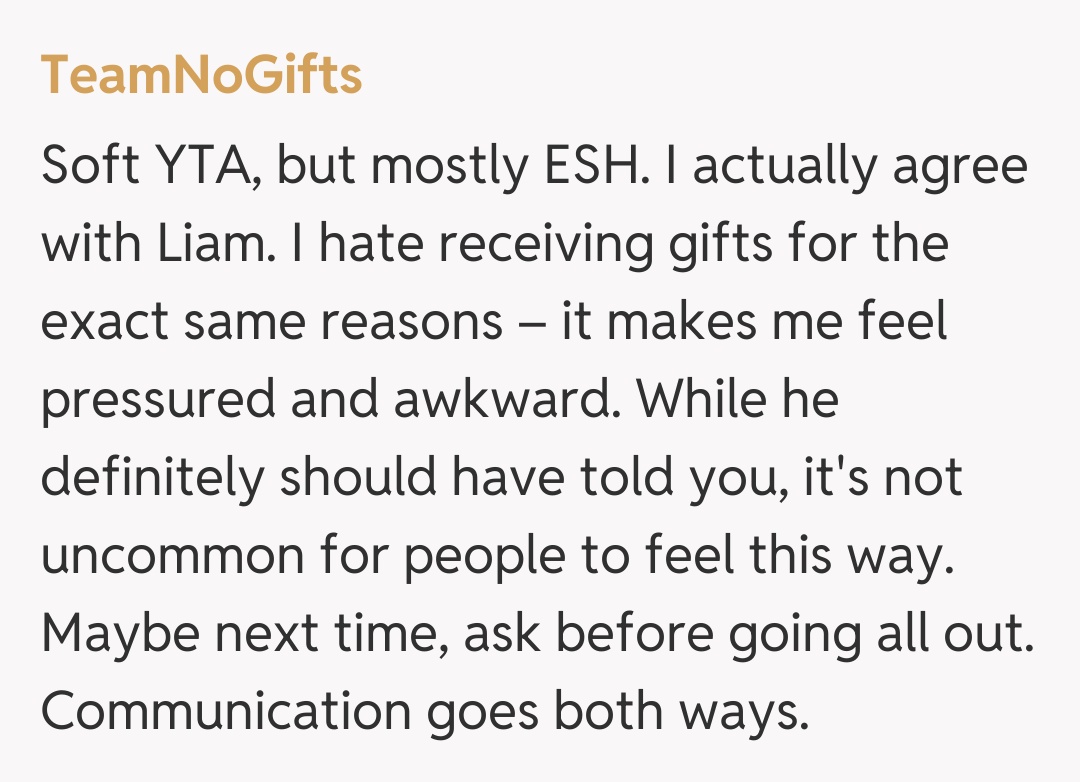 Comentariu de la TeamNoGifts