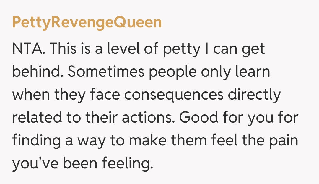 Comentariu de la PettyRevengeQueen