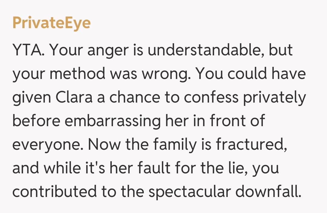 Comentariu de la PrivateEye