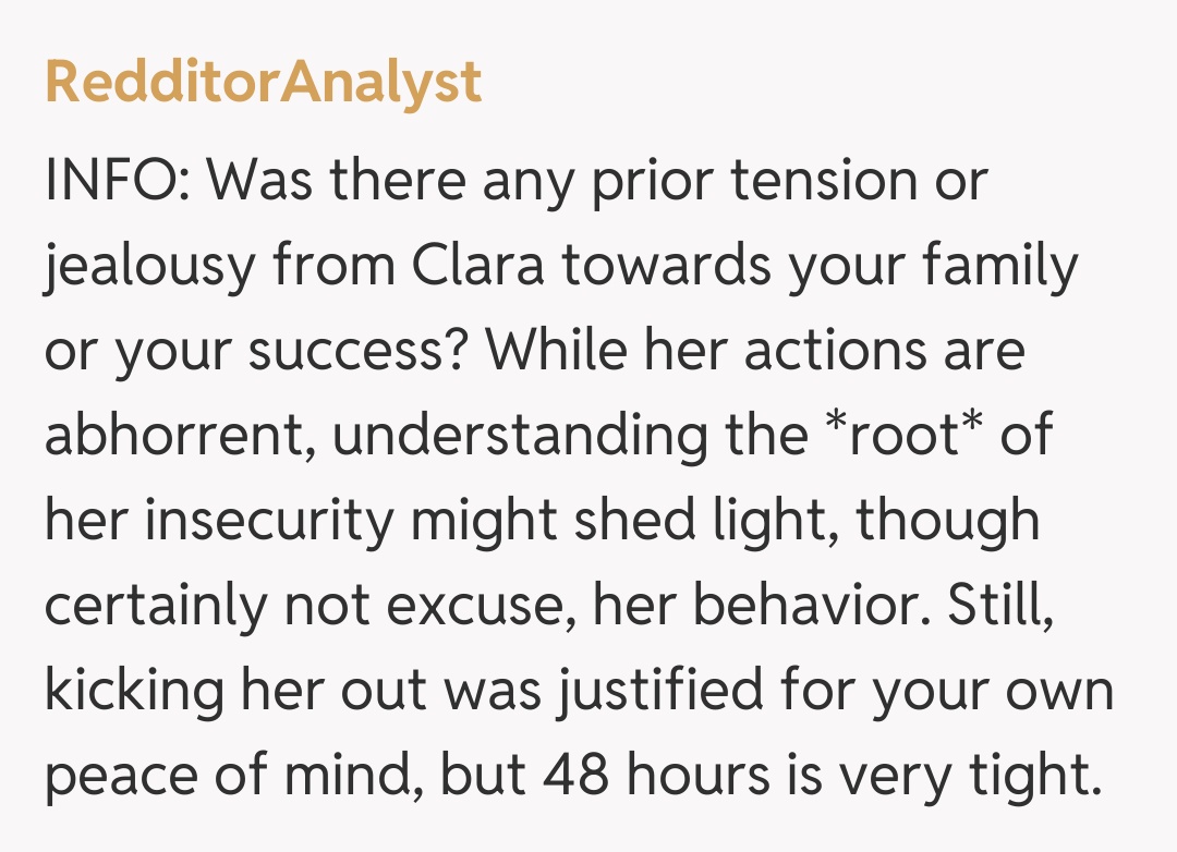 Comentariu de la RedditorAnalyst