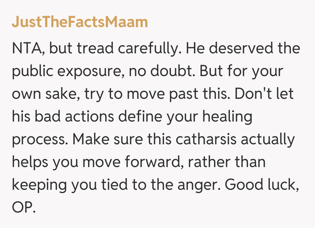 Comentariu de la JustTheFactsMaam