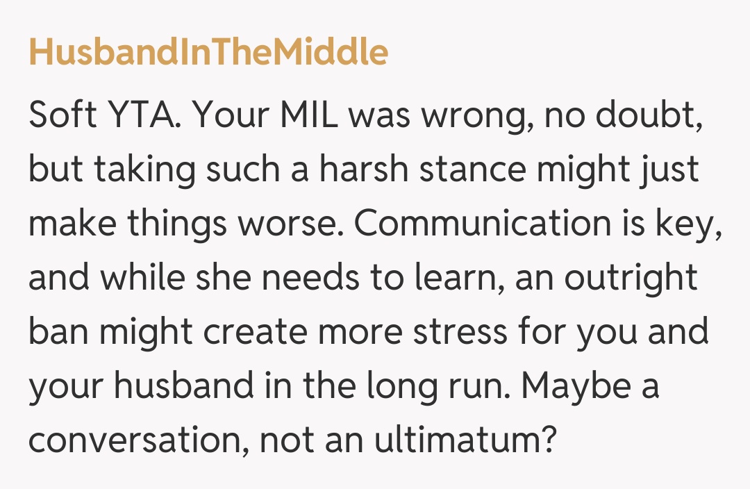 Comentariu de la HusbandInTheMiddle