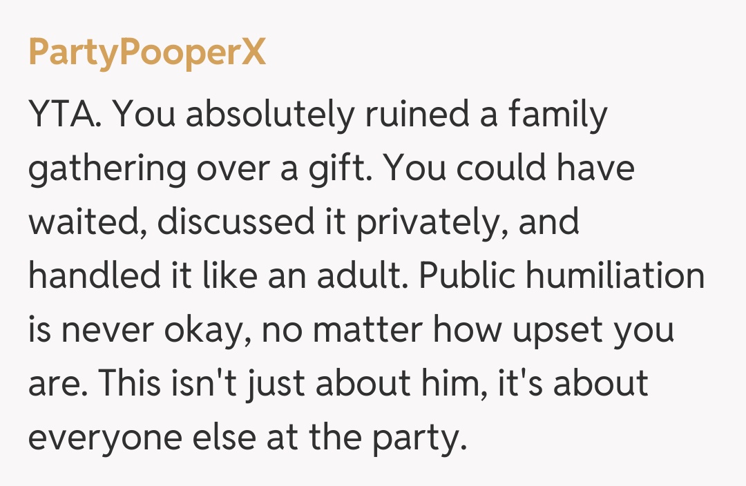 Comentariu de la PartyPooperX