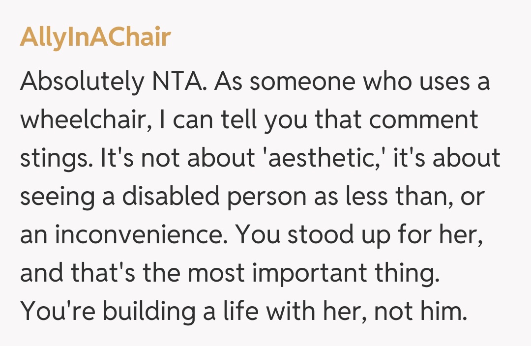 Comentariu de la AllyInAChair