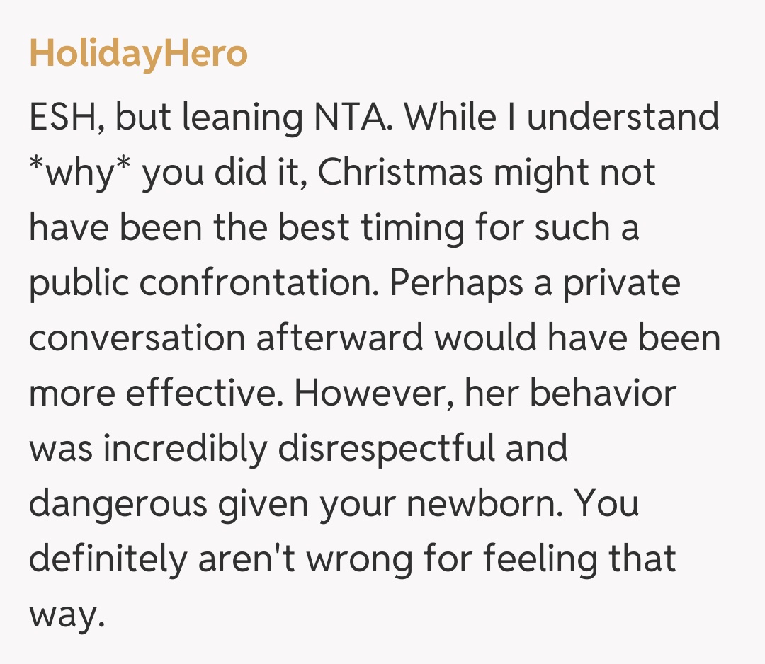 Comentariu de la HolidayHero