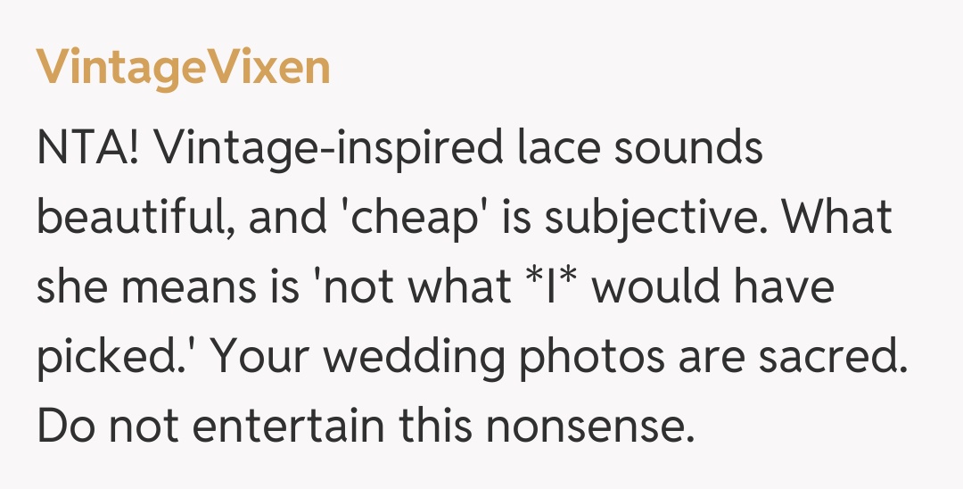 Comentariu de la VintageVixen