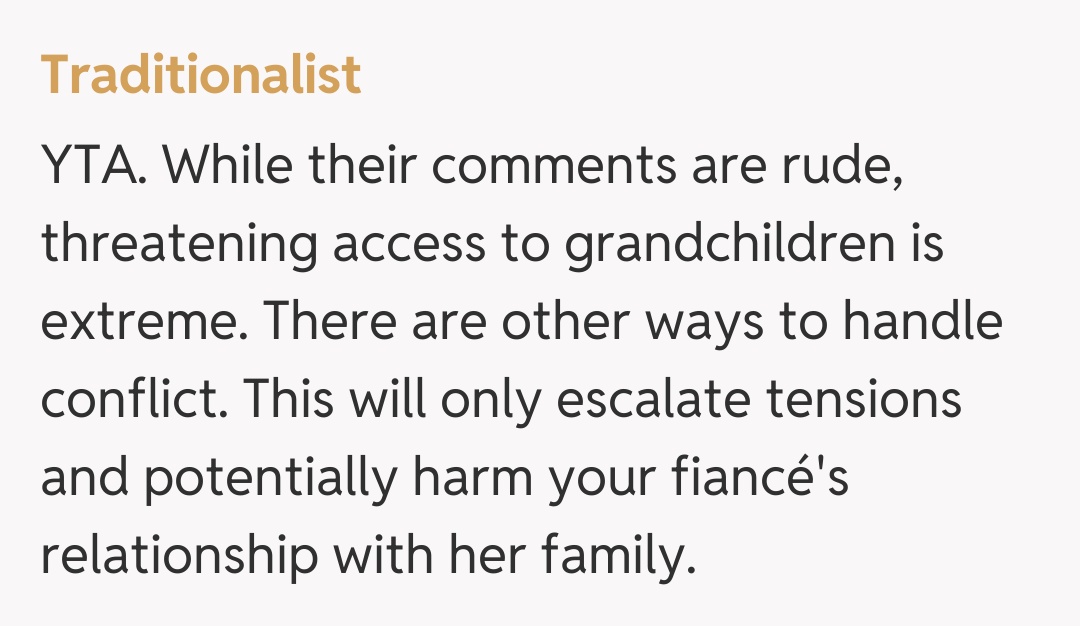 Comentariu de la Traditionalist