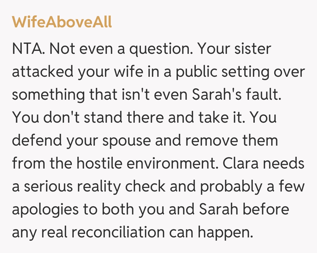 Comentariu de la WifeAboveAll