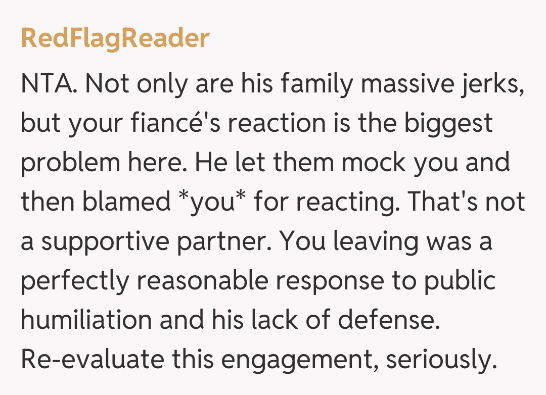 Comentariu de la RedFlagReader