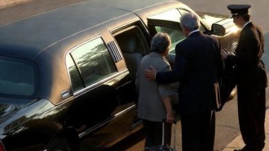 Photo of He Told His Mother to Leave Her Own Home—An Hour Later, a Limousine Changed Everything