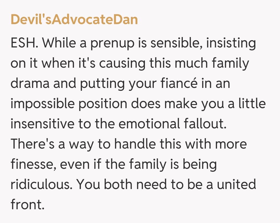 Comentariu de la Devil'sAdvocateDan