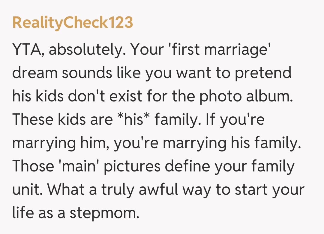 Comentariu de la RealityCheck123