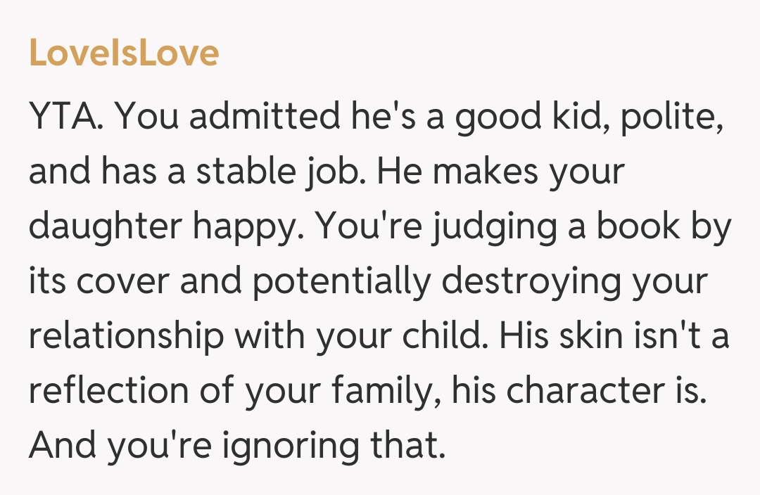 Comentariu de la LoveIsLove