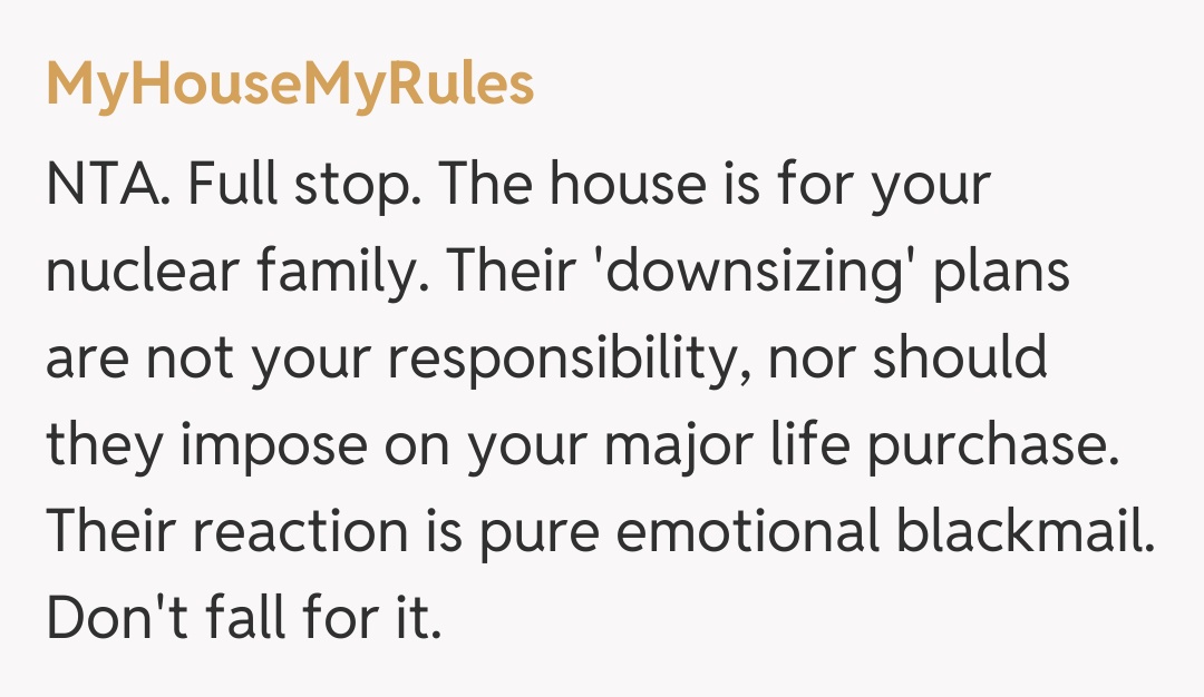 Comentariu de la MyHouseMyRules