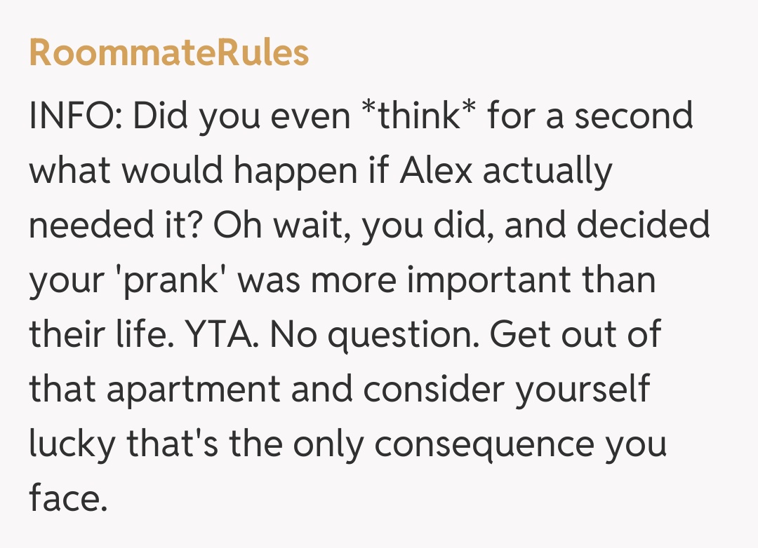 Comentariu de la RoommateRules