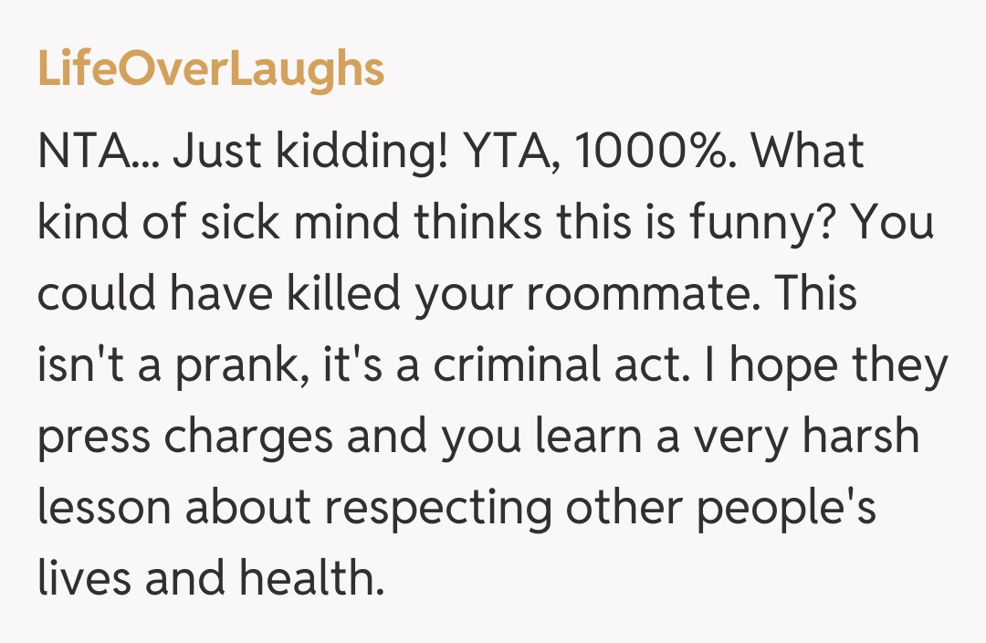 Comentariu de la LifeOverLaughs