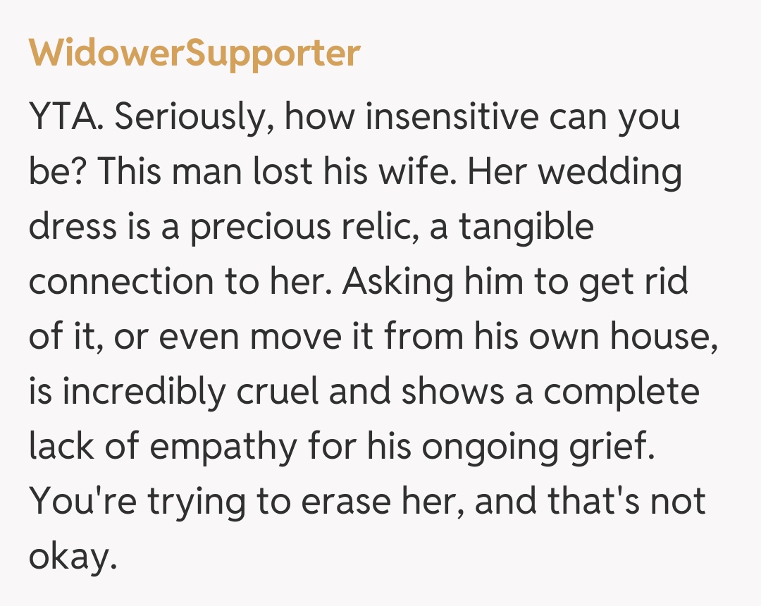 Comentariu de la WidowerSupporter