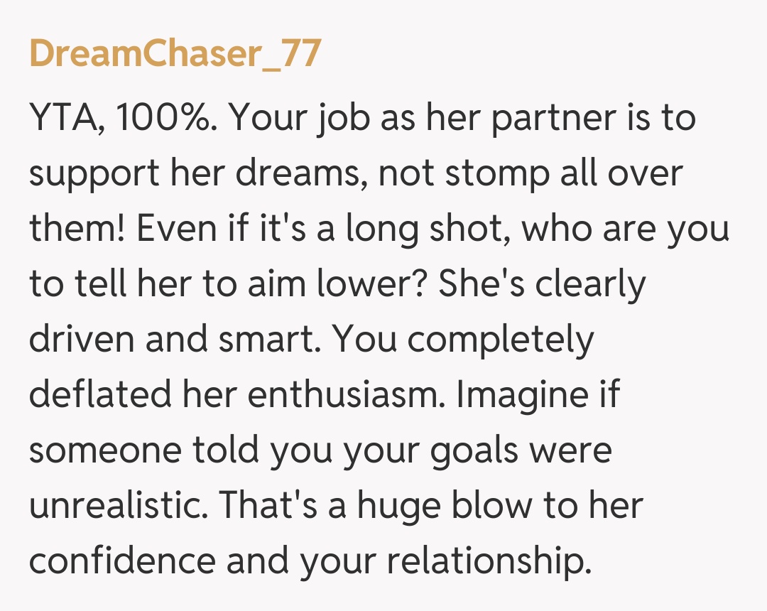 Comentariu de la DreamChaser_77