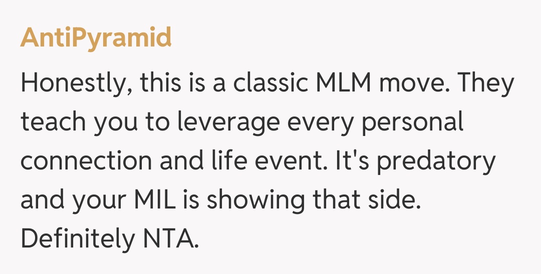 Comentariu de la AntiPyramid