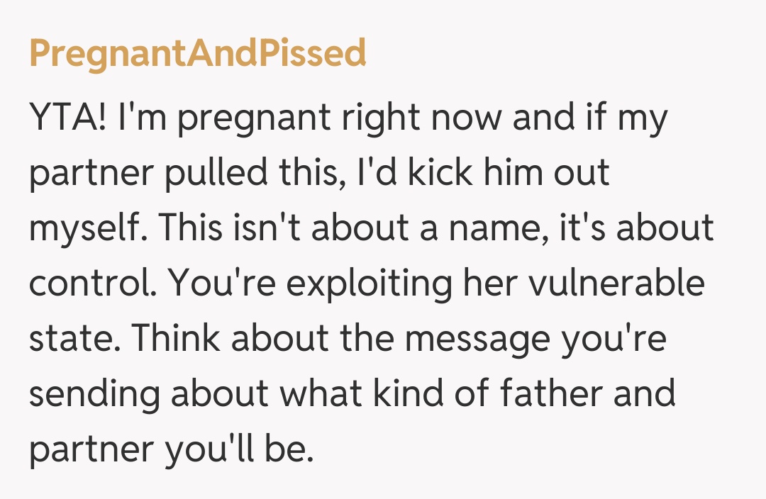 Comentariu de la PregnantAndPissed