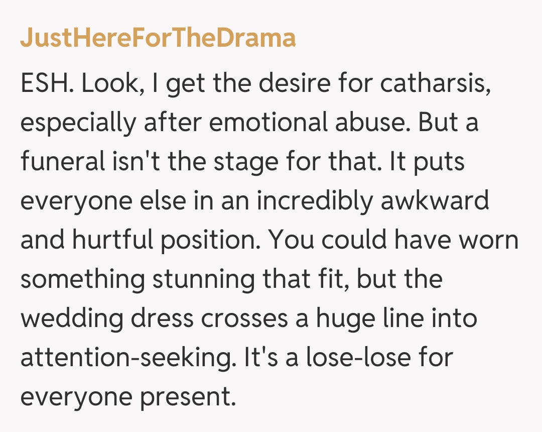 Comentariu de la JustHereForTheDrama