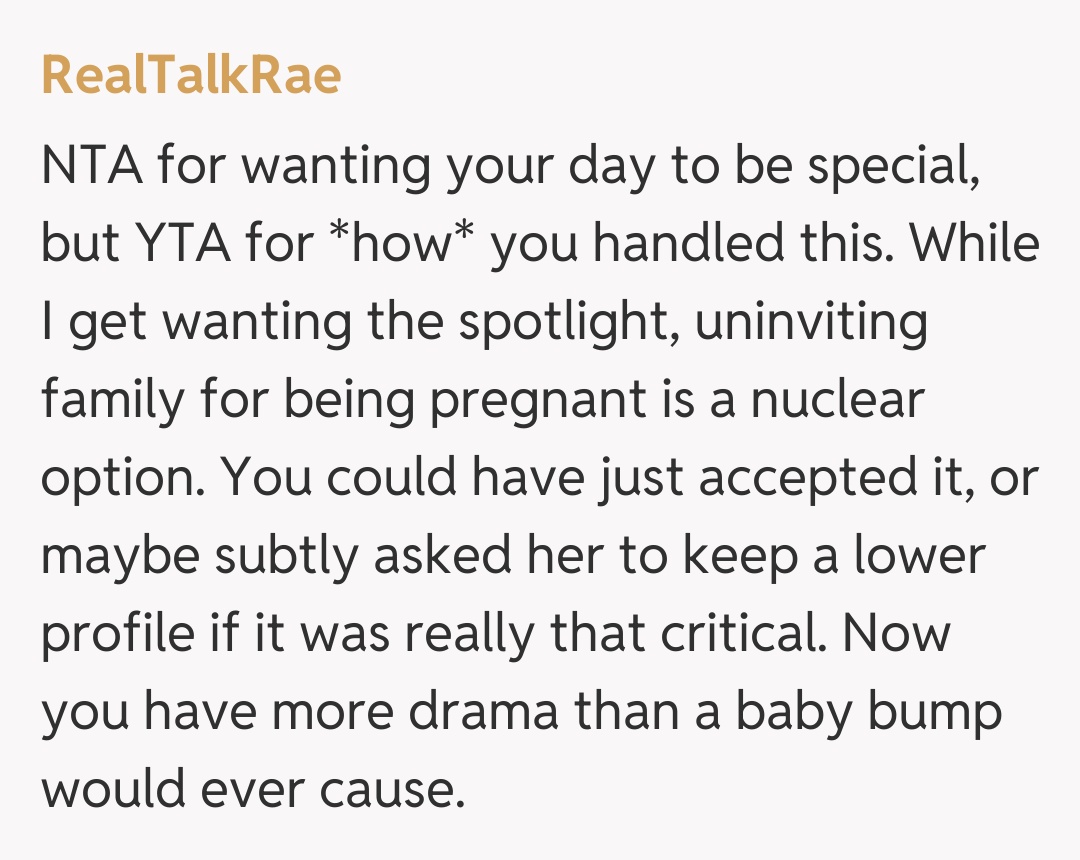 Comentariu de la RealTalkRae