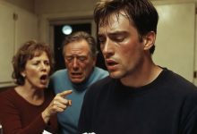 Photo of My Mother Told Me to Leave and Never Return — Weeks Later, One Phone Call About the Mortgage Changed Everything