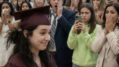 Photo of My Parents Bought My Sister a Pearl White Tesla on the Morning of My College Graduation—While I Took the Bus Alone and Built a Life They Never Saw Coming