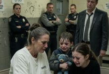 Photo of Minutes Before Her Execution, Her Son Revealed the Truth About the Knife Under the Bed