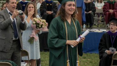 Photo of Her Family Came to Celebrate Victoria, But When Francis Was Announced as Valedictorian, One Speech Exposed the Truth They Tried to Ignore