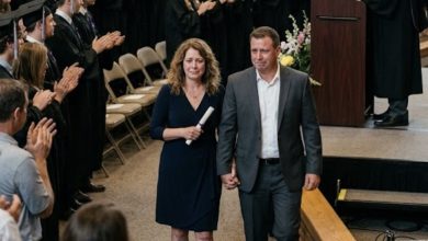 Photo of Part 2:The Empty Chair at Graduation: How a Classmate’s Final Gift Rewrote a Grieving Mother’s Definition of Family Memorials.