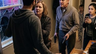 Photo of The Police Surrounded Our House… But the Truth Hidden on My Stepdaughter’s Phone Changed Everything