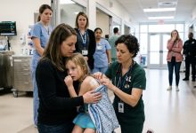 Photo of My Sister Begged Me to Turn Around… But the Doctors Exposed Her Terrifying Secret