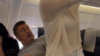 Photo of My Wife Asked If I Wished She Still Looked 22… So I Stood Up and Stopped the Entire Plane