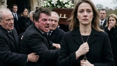 Photo of He Tried to Take the Safe Key at Dad’s Funeral… But What Was Inside Destroyed His Life