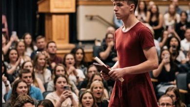 Photo of The Crowd Mocked My Son’s Red Dress at Graduation… Then the Truth Left the Entire Auditorium in Tears