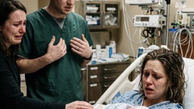 Photo of My Twin Brother Refused His Newborn Daughter in the Delivery Room—Three Days Later, I Discovered the Real Reason Why