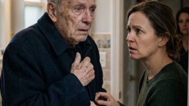 Photo of My 78-Year-Old Dad Backed Away When I Tried to Help Him Bathe—Then He Grabbed My Hand and Whispered, “Please Don’t Tell My Son”