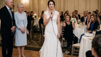 Photo of My Groom Left My Parents Standing While His Family Took the Head Table — Then I Revealed Who Really Paid for His Success