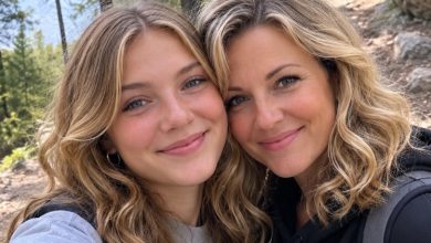 Photo of My Twin Sister Was Missing for a Year… Then I Dropped Mom’s Bible and Discovered She Was Still Alive