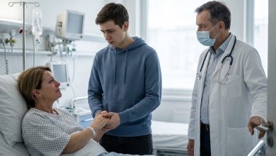 Photo of My Son Came to the Hospital to Save My Life. Twenty Minutes Later, the Doctor Asked Him to Leave the Room