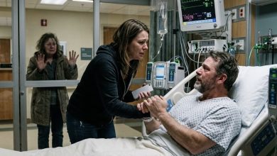 Photo of My Husband Woke Up in the ICU and Told Me Not to Let His Mother Through the Door