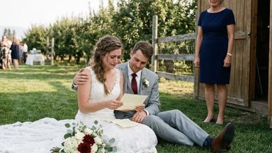 Photo of I Thought My Wedding Bouquet Was Just Flowers Until I Found What My Mother Had Hidden Inside It