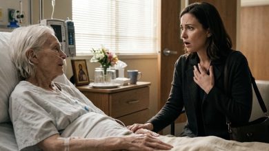 Photo of I Thought I Was Visiting a Dying Stranger—Then She Looked at Me and Said My Father’s Name