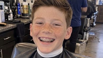 Photo of An Old Barber Stopped My Son’s Haircut, Walked to a Wall of Faded Photos, and Pulled Down the One That Changed My Family Forever